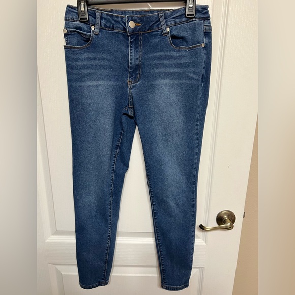 Tahari Denim - Tahari Women's Dark Blue Skinny Jeans